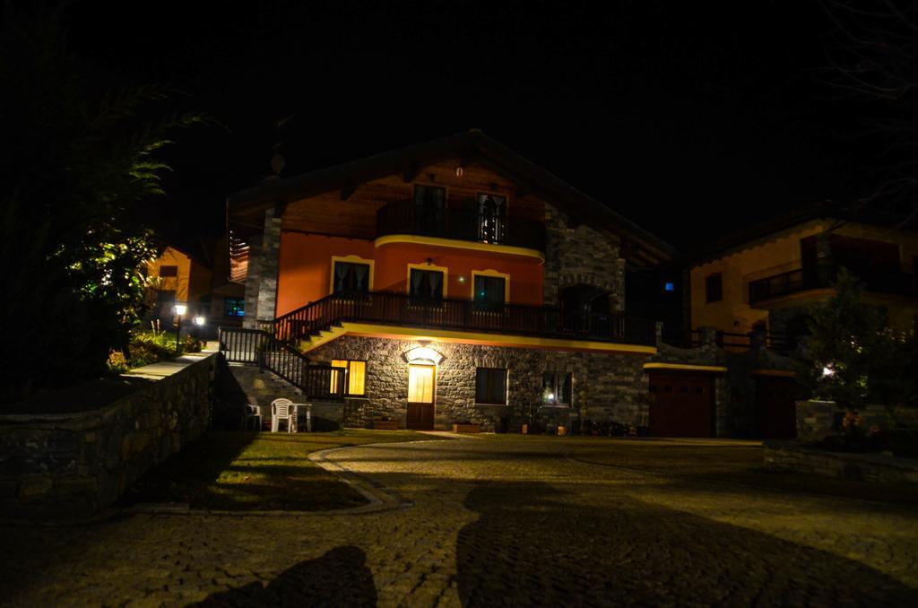 Les Vrais Rayons Hotel Verrayes Exterior photo