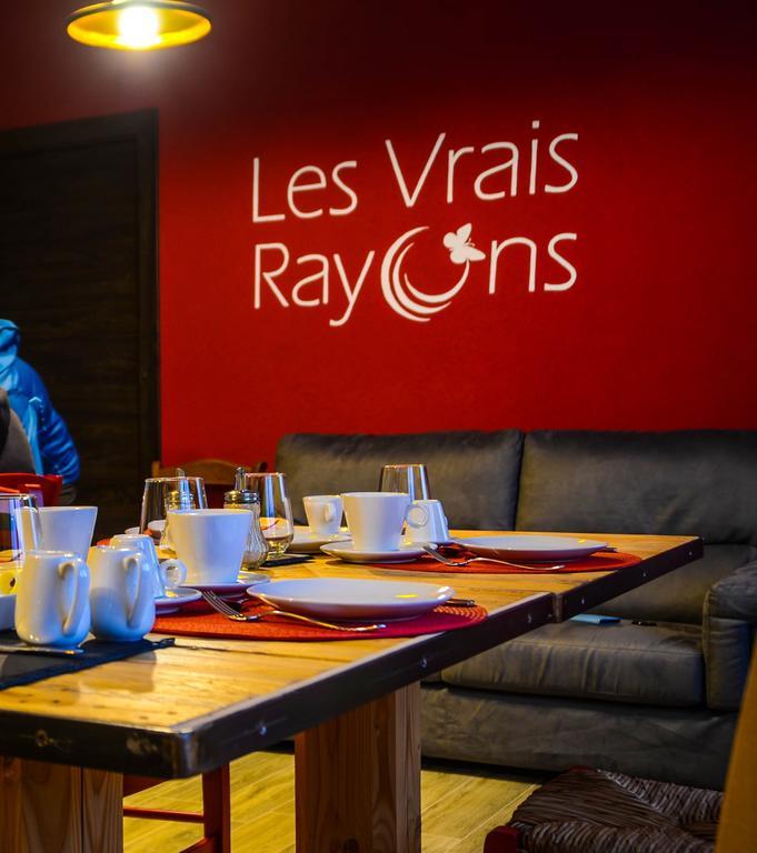 Les Vrais Rayons Hotel Verrayes Exterior photo