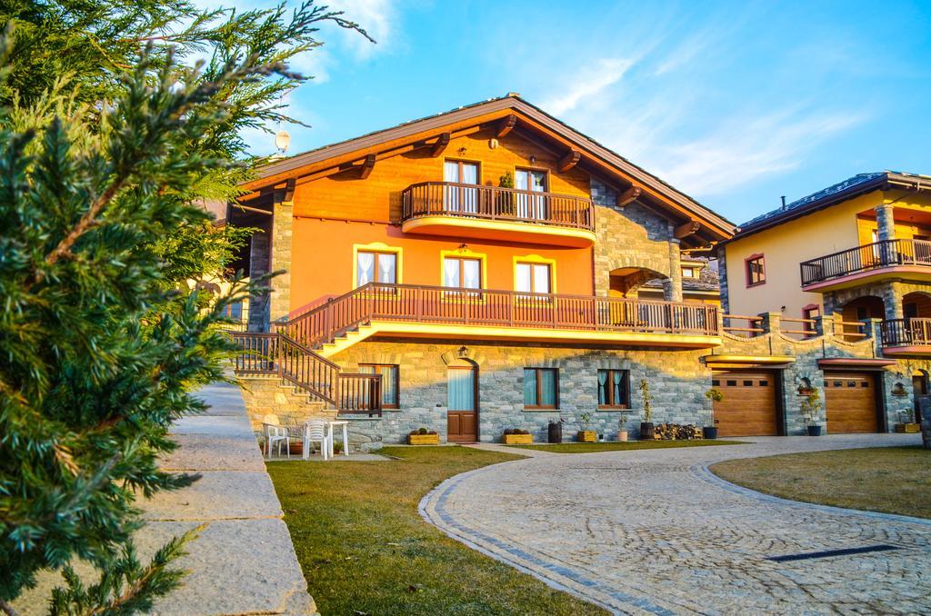 Les Vrais Rayons Hotel Verrayes Exterior photo