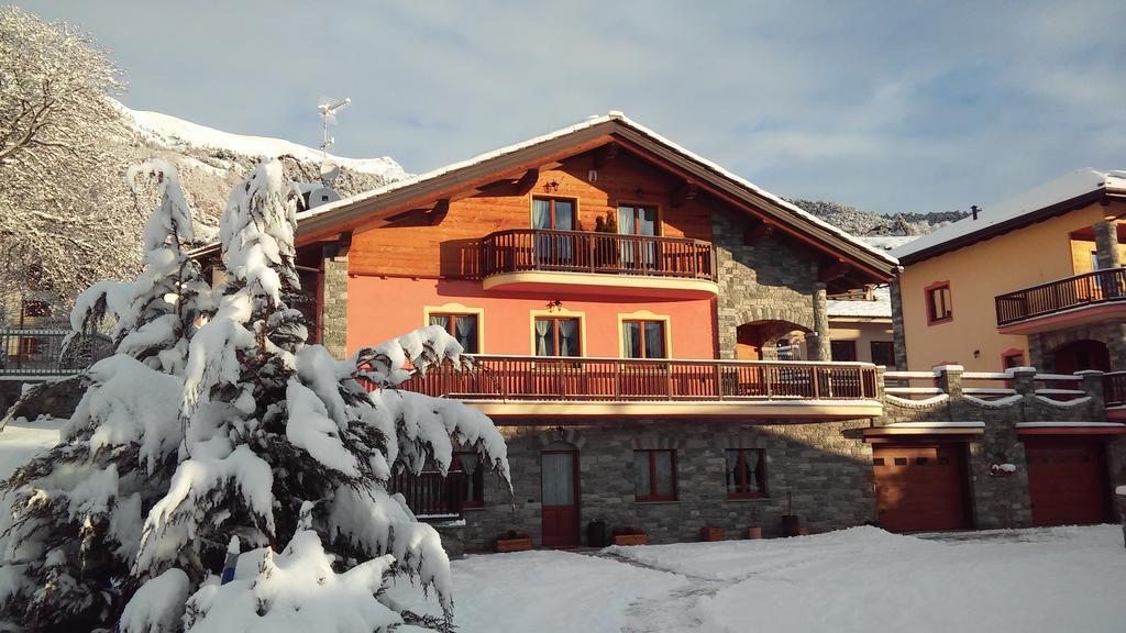 Les Vrais Rayons Hotel Verrayes Exterior photo