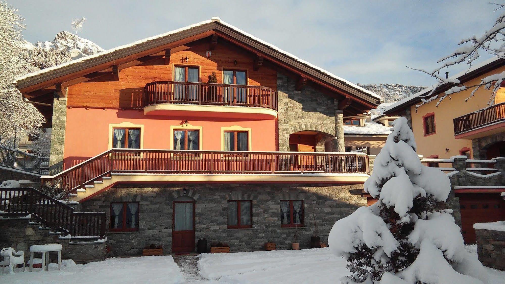 Les Vrais Rayons Hotel Verrayes Exterior photo